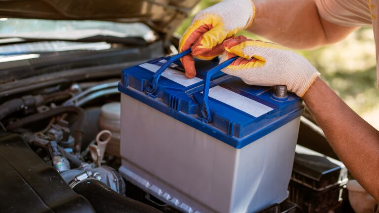 Battery Low on Water Symptoms: How to Spot and Fix
